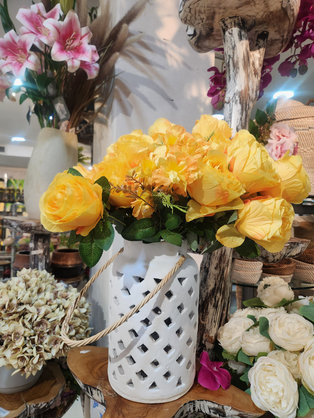 RAMO DE FLORES DECORACIÓN 22X22X47CM