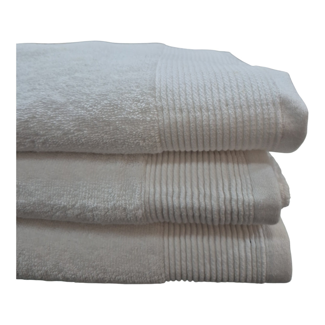 TOALLA DE CUERPO BLANCA 76X152CM COD:112946