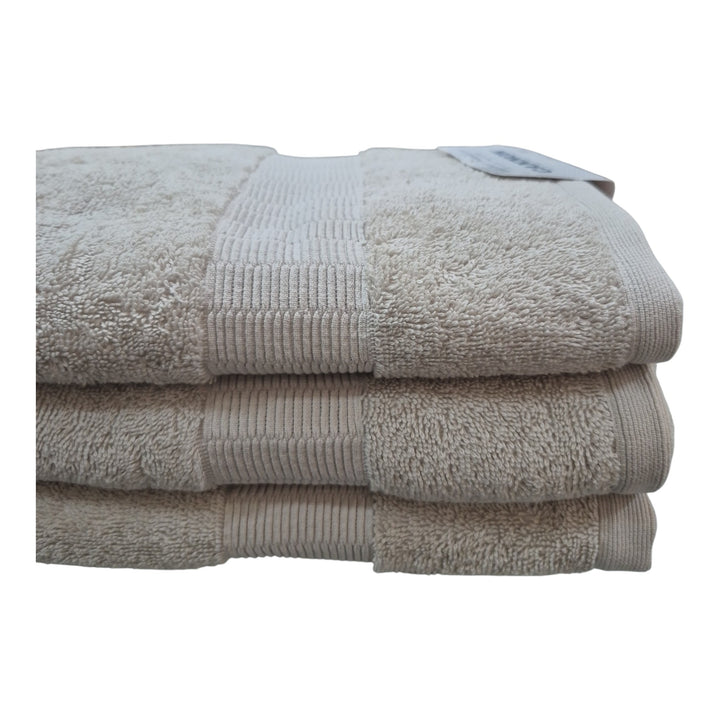 TOALLA RIO BANO BEIGE 560G  76X152CM COD:116864