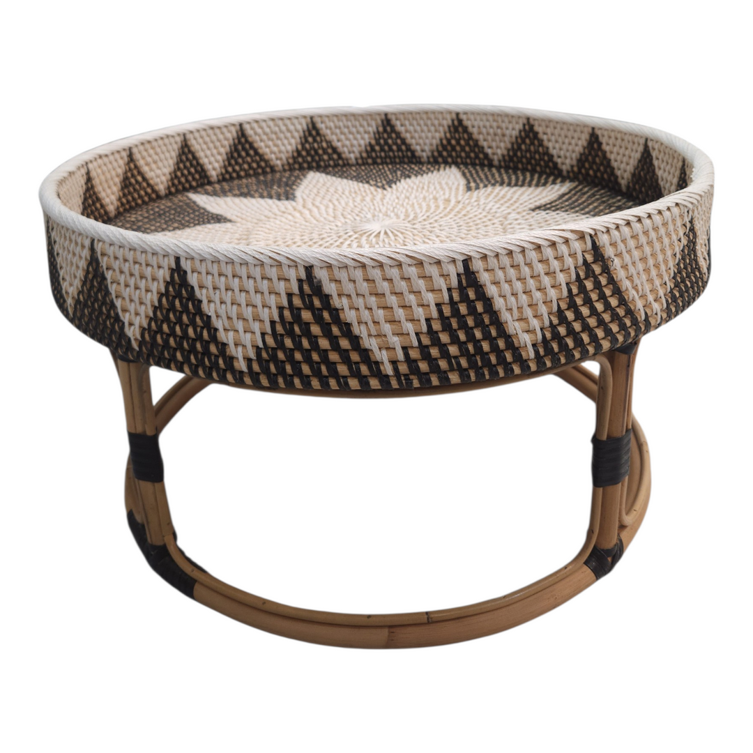 MESA TEJIDA GRANDE 69X48CM