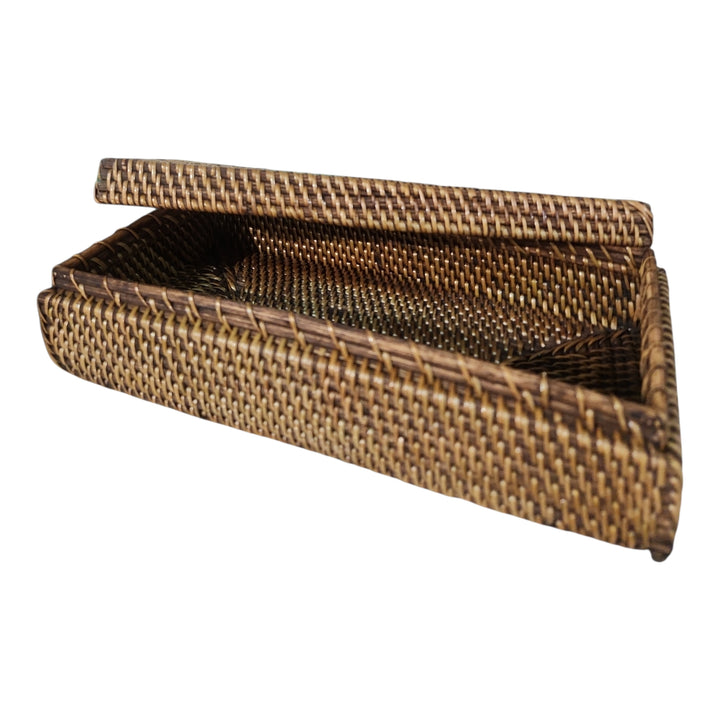 PORTA PAÑUELOS EN RATTAN 27X13X7CM