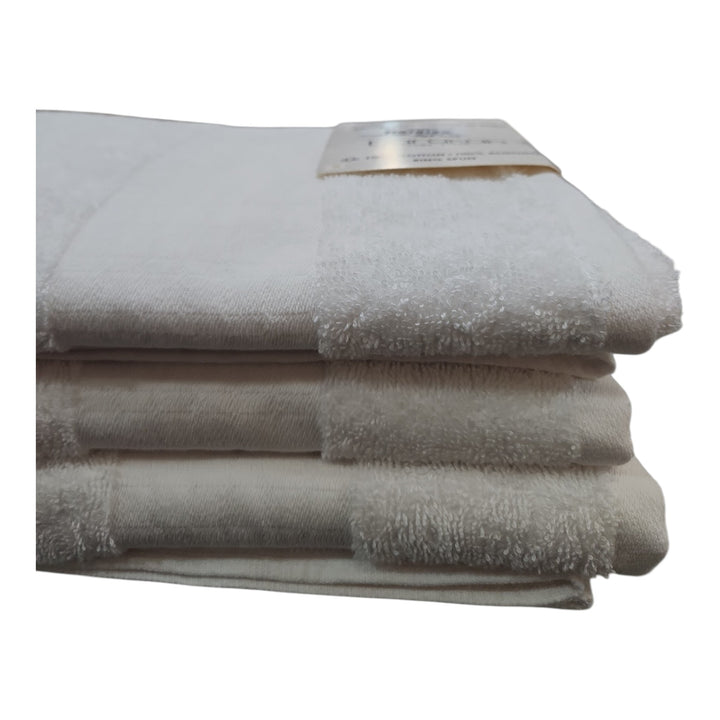 TOALLA CUERPO BLANCA 70X140CM COD:120142